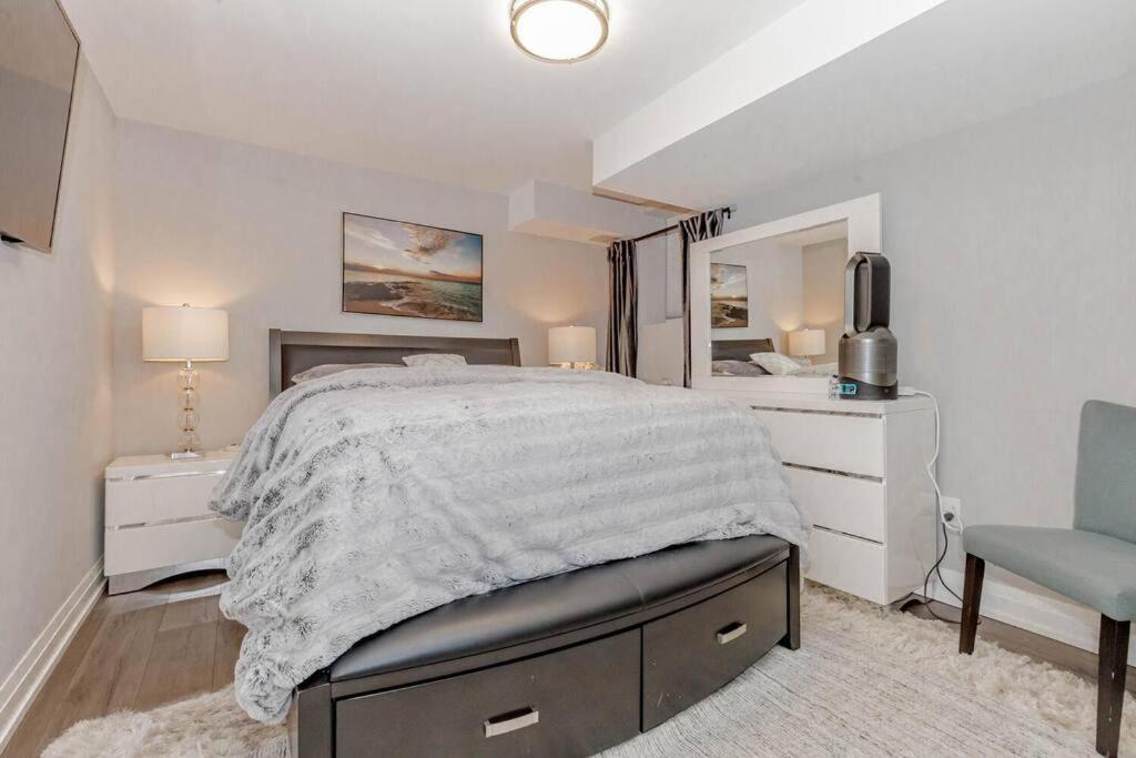 Luxury Basement Apartment In Oakville Exteriör bild