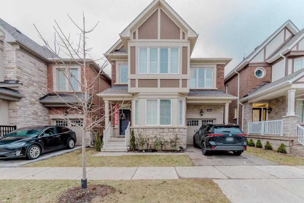 Luxury Basement Apartment In Oakville Exteriör bild
