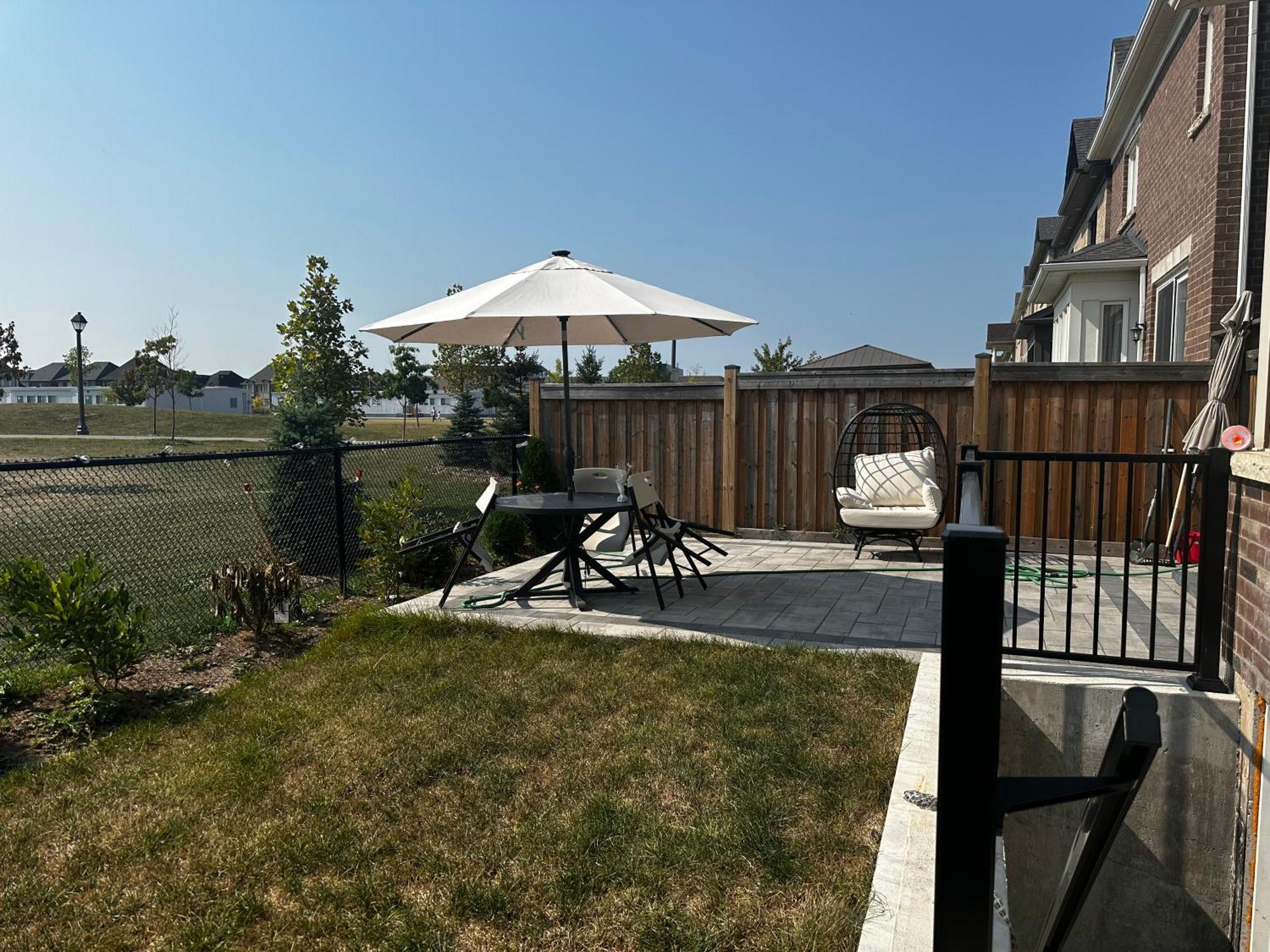 Luxury Basement Apartment In Oakville Exteriör bild